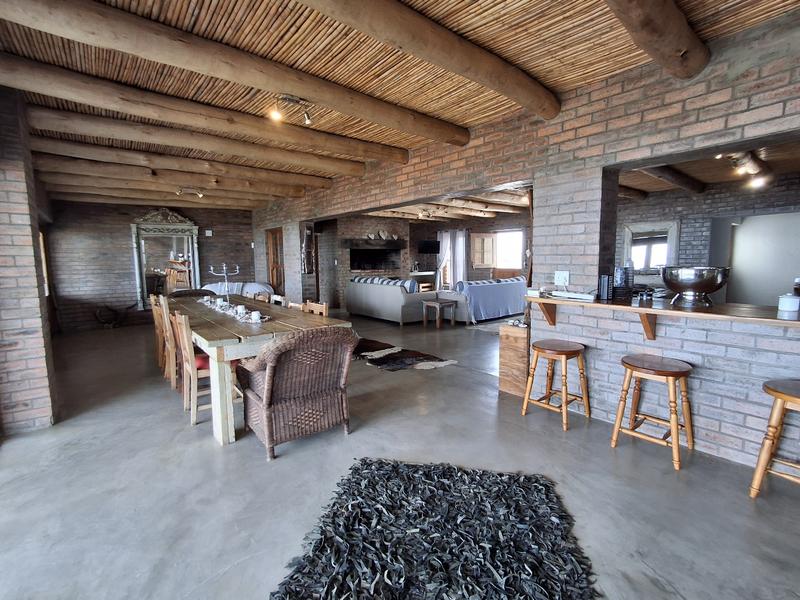 7 Bedroom Property for Sale in Duyker Eiland Western Cape